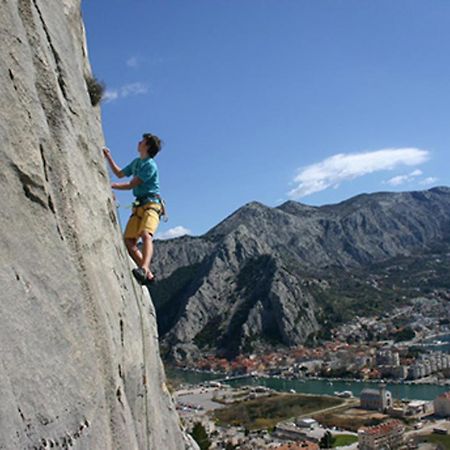 Apartman Gusar -Top Position, Close To The Center And The Beach, Fully Equipped Omiš Exteriér fotografie