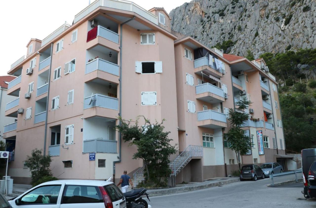 Apartman Gusar -Top Position, Close To The Center And The Beach, Fully Equipped Omiš Exteriér fotografie