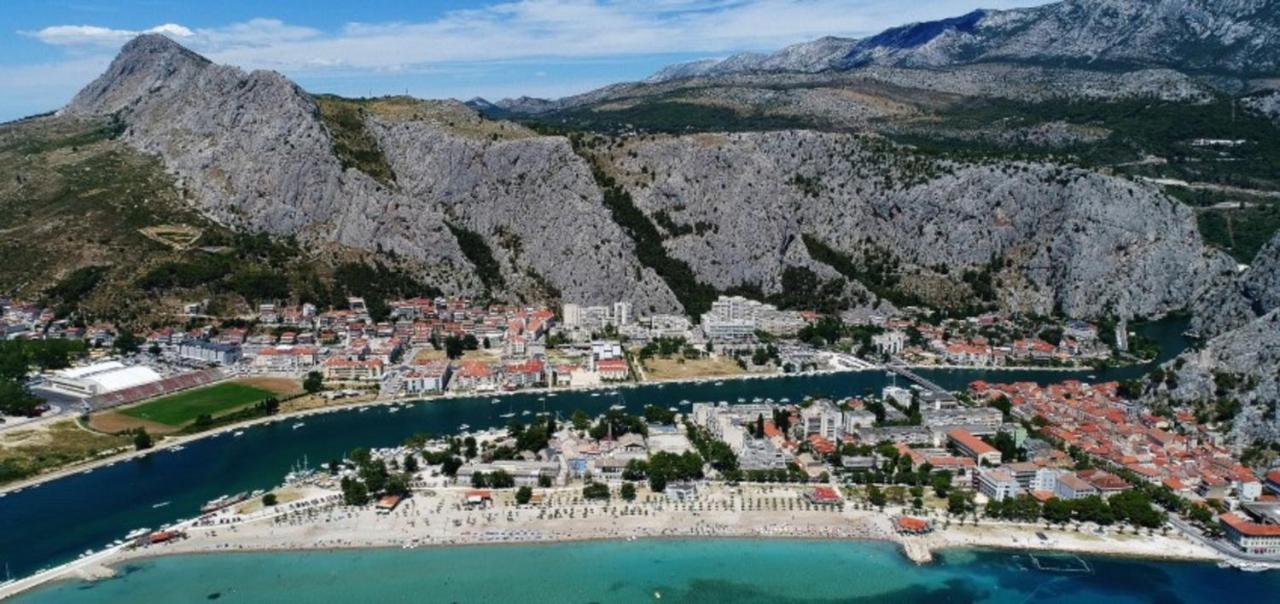 Apartman Gusar -Top Position, Close To The Center And The Beach, Fully Equipped Omiš Exteriér fotografie