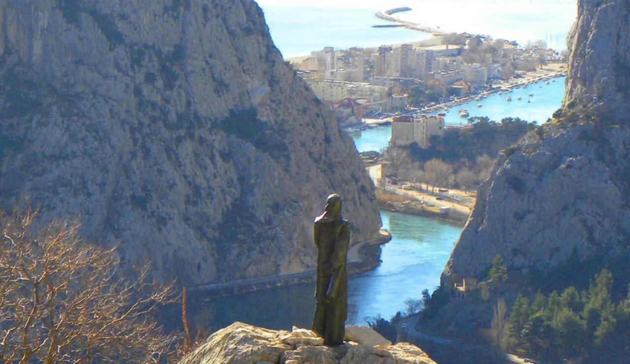 Apartman Gusar -Top Position, Close To The Center And The Beach, Fully Equipped Omiš Exteriér fotografie
